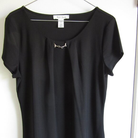 White House Black Market Classic Black Pleated Neck Short Sleeve Top Size Medium - Picture 1 of 7